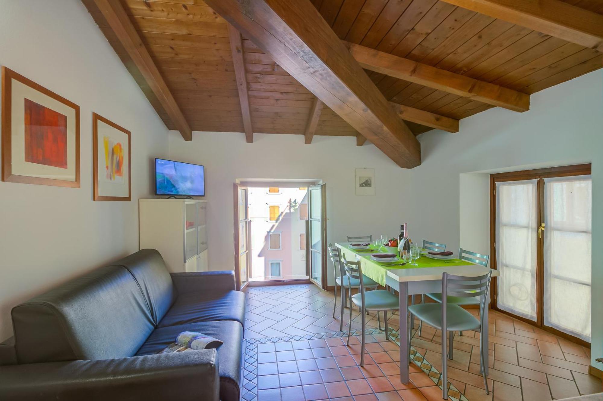 Casa Alpino - Happy Rentals Riva del Garda Kültér fotó
